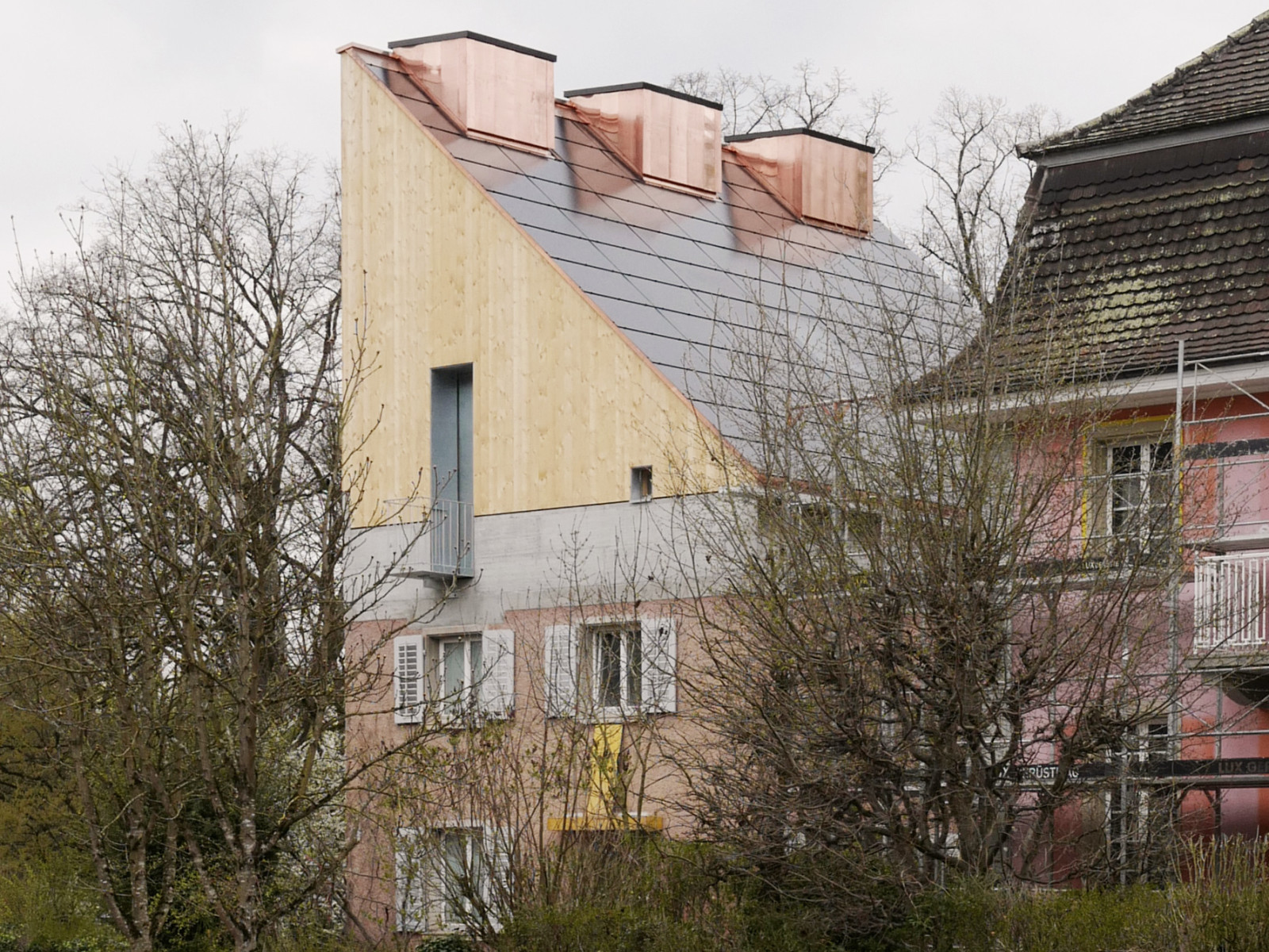 Aufrichte «Haus für einen Jazzmusiker» in Baden